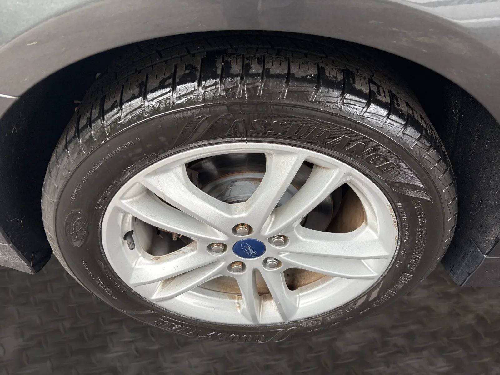 Used 2018 Ford Fusion SE w/ Fusion SE Technology Package FWD image 38