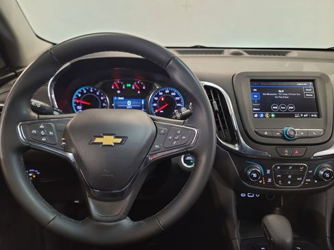 Used 2024 Chevrolet Equinox LT image 11