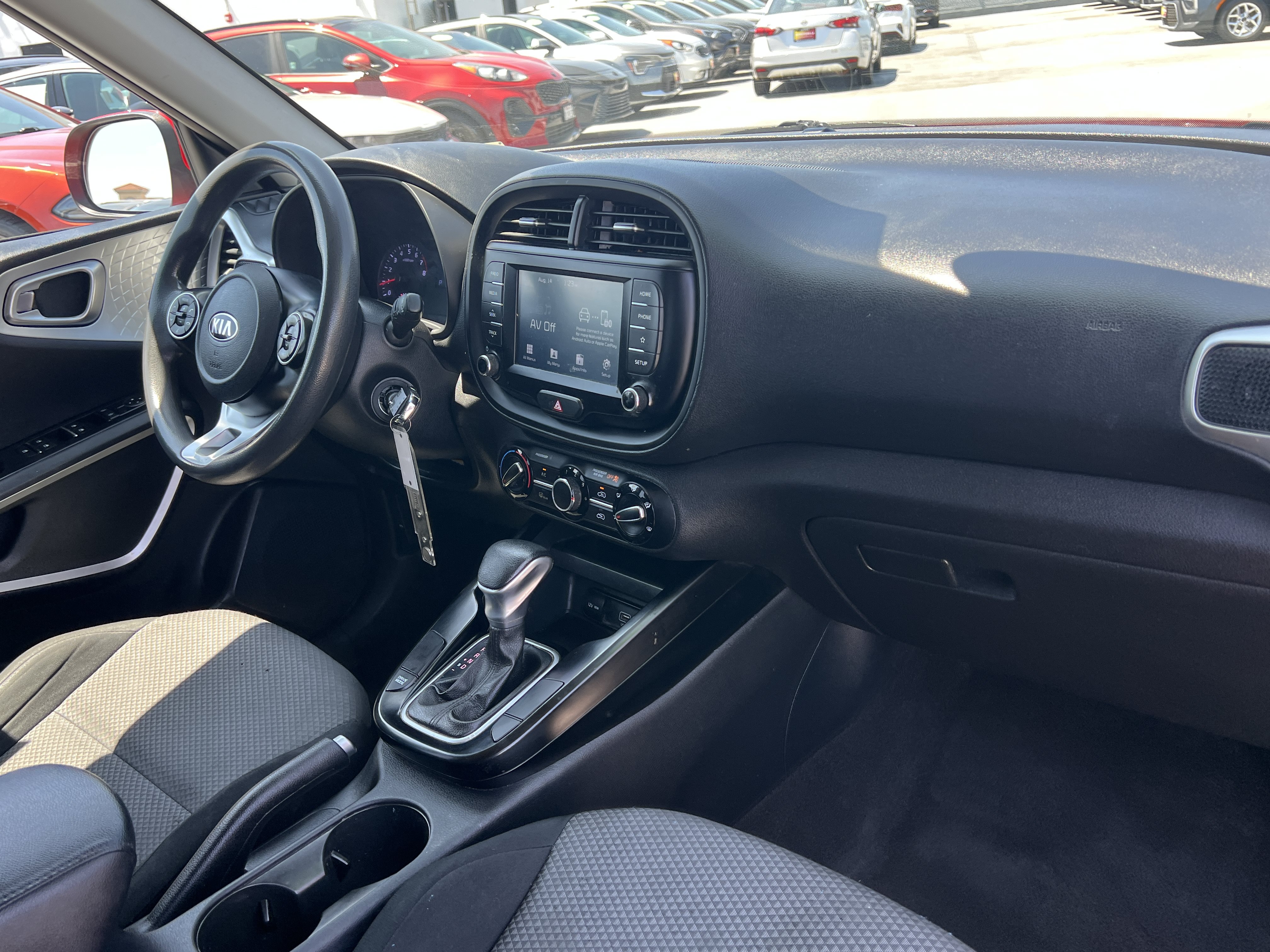 Used 2020 Kia Soul LX FWD image 13