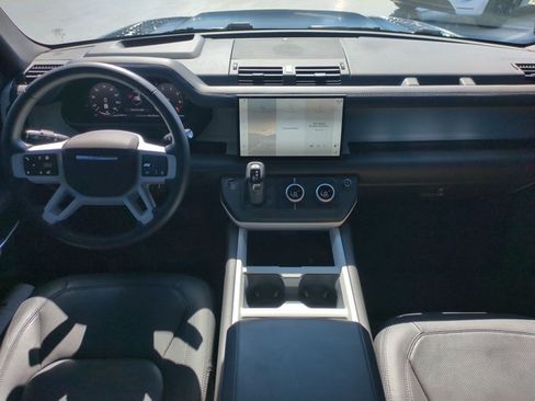 Used 2025 Land Rover Defender 110 X-Dynamic SE AWD/4WD image 19