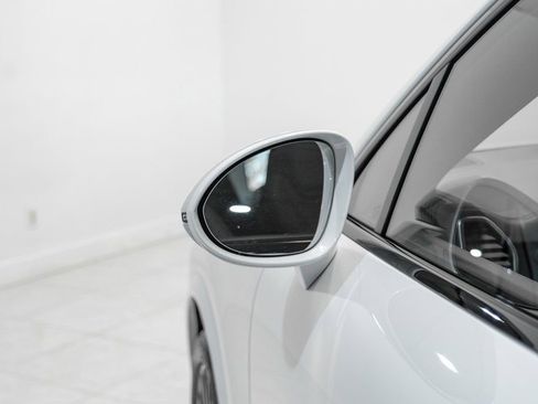 Used 2020 Porsche Cayenne Turbo AWD/4WD image 36