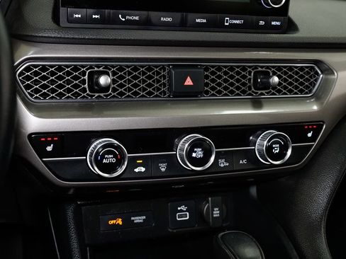 Certified 2024 Acura Integra image 17