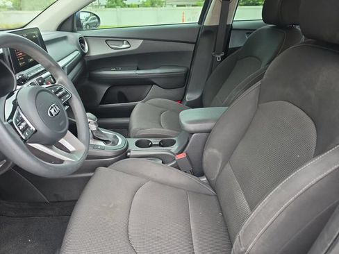 Used 2019 Kia Forte LXS FWD image 14