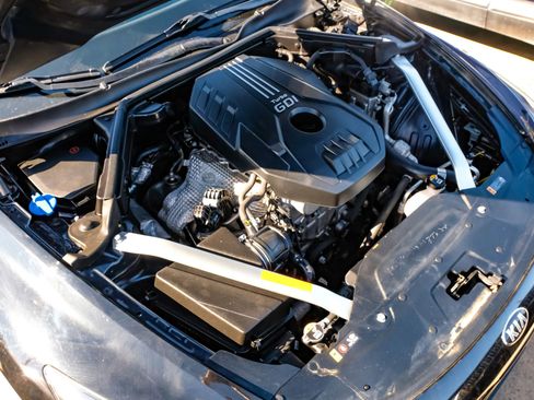 Used 2021 Kia Stinger GT-Line image 58