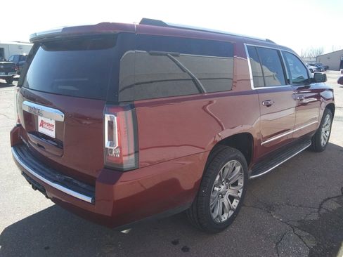 Used 2016 GMC Yukon XL Denali w/ Open Road Package AWD/4WD image 5