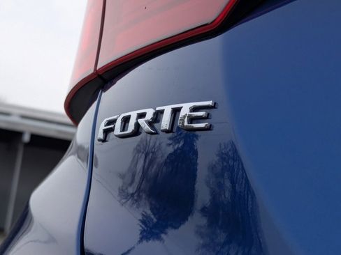 Used 2021 Kia Forte LXS image 27