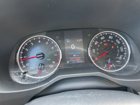 Certified 2022 Toyota RAV4 XLE Premium AWD/4WD image 17