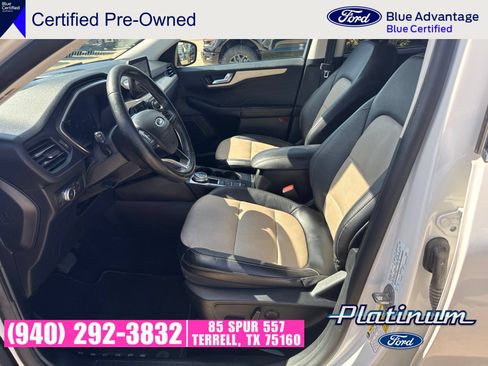 Used 2022 Ford Escape Titanium w/ Titanium Elite Package AWD/4WD image 17