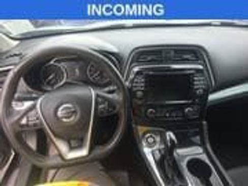 Used 2022 Nissan Maxima SV w/ Floor Mat Group FWD image 10