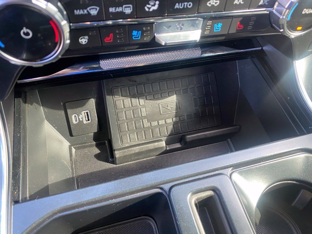 Used 2022 Ford F150 Raptor w/ Equipment Group 801A High AWD/4WD image 28