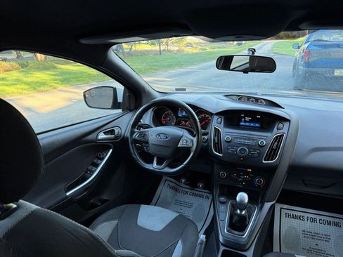 Used 2018 Ford Focus ST FWD image 26
