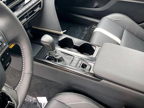 New 2026 Toyota Camry SE image 10