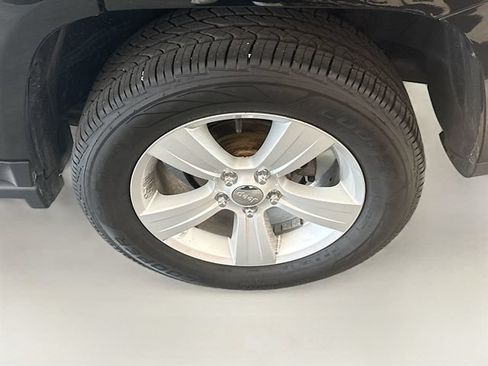 Used 2016 Jeep Compass Sport AWD/4WD image 26