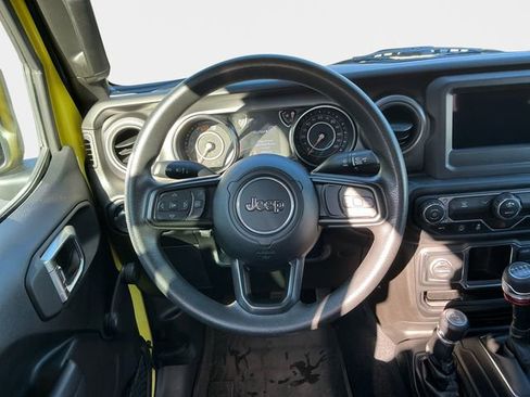 Used 2023 Jeep Wrangler Willys image 15