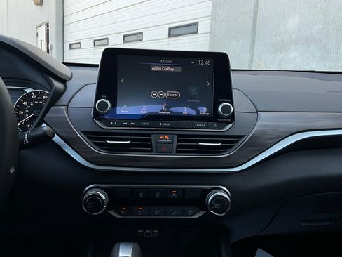 Used 2025 Nissan Altima 2.5 SV image 26