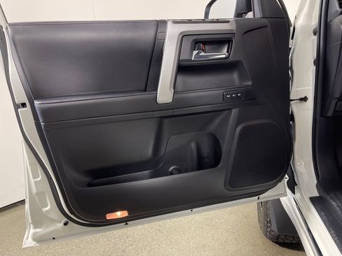 Used 2023 Toyota 4Runner Limited image 17