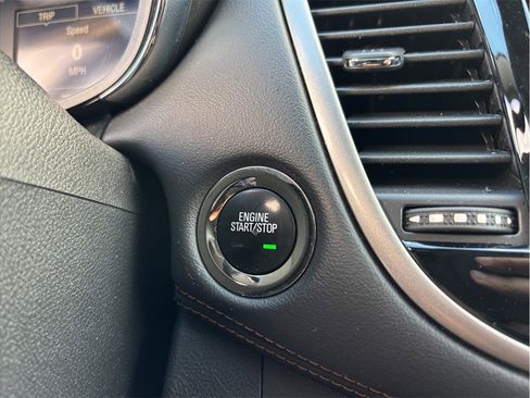 Used 2017 Chevrolet Trax LT w/ LT Convenience Package image 22