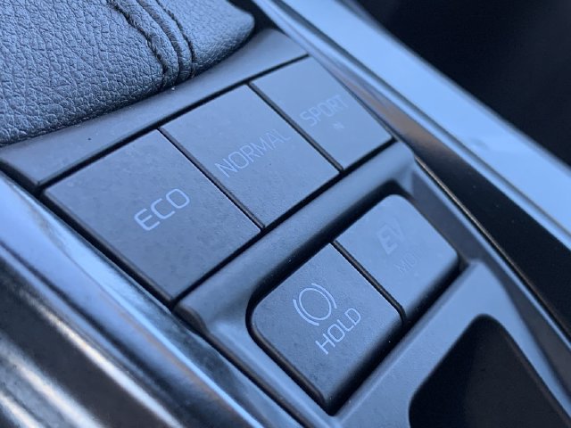 Used 2026 Toyota Camry SE FWD image 28