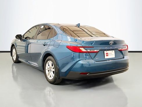 Used 2025 Toyota Camry LE image 6