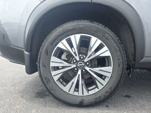 Used 2023 Nissan Rogue SV AWD/4WD image 11