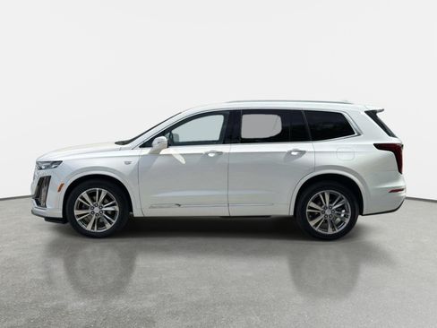 Used 2024 Cadillac XT6 Premium Luxury AWD/4WD image 6