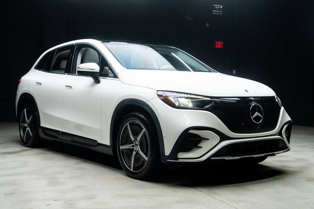 Used 2023 Mercedes-Benz EQE 350+ SUV w/ AMG Line Exterior Package image 8