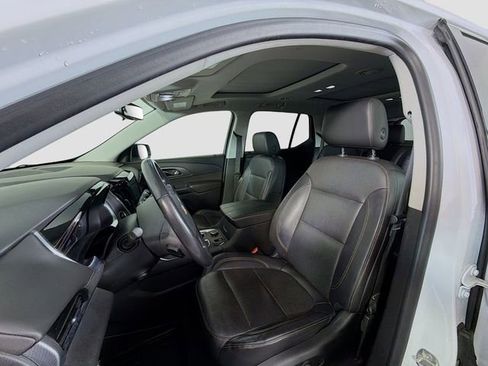 Used 2021 Chevrolet Traverse Premier w/ Redline Edition AWD/4WD image 11