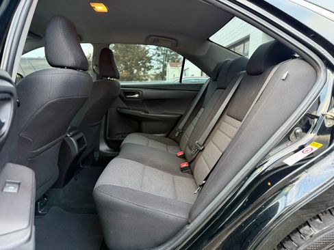 Used 2017 Toyota Camry LE image 26