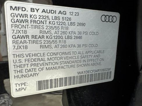 Used 2024 Audi Q3 2.0T Premium image 31