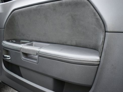 Used 2008 Dodge Challenger SRT8 image 40