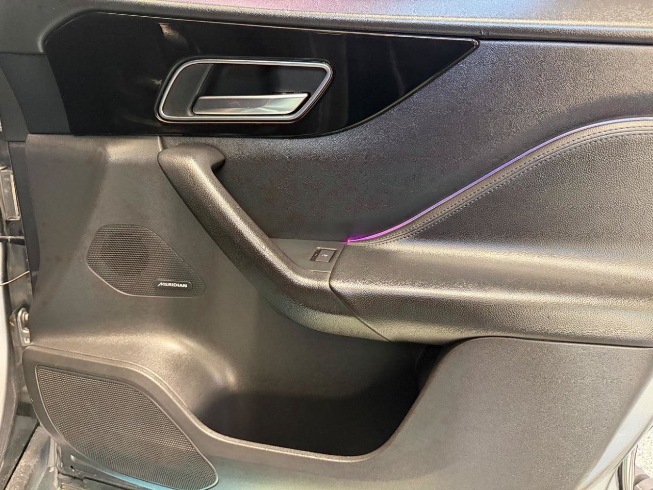 Used 2019 Jaguar F-PACE Premium AWD/4WD image 25