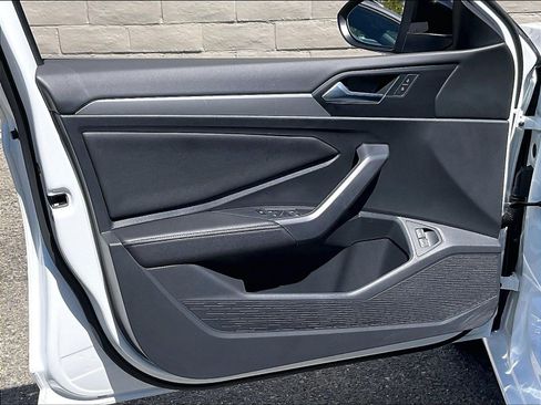 Certified 2023 Volkswagen Jetta Sport FWD image 22