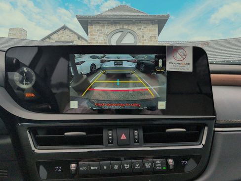 New 2025 Lexus ES 350 w/ Premium Package image 12