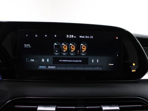 Used 2021 Hyundai Palisade SEL w/ Premium Package image 2