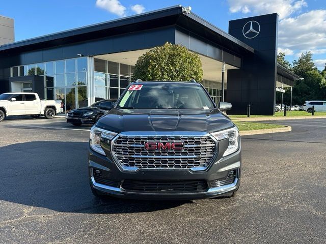 Used 2022 GMC Terrain Denali AWD/4WD image 3