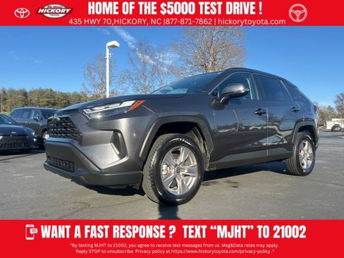 Used 2024 Toyota RAV4 XLE image 1