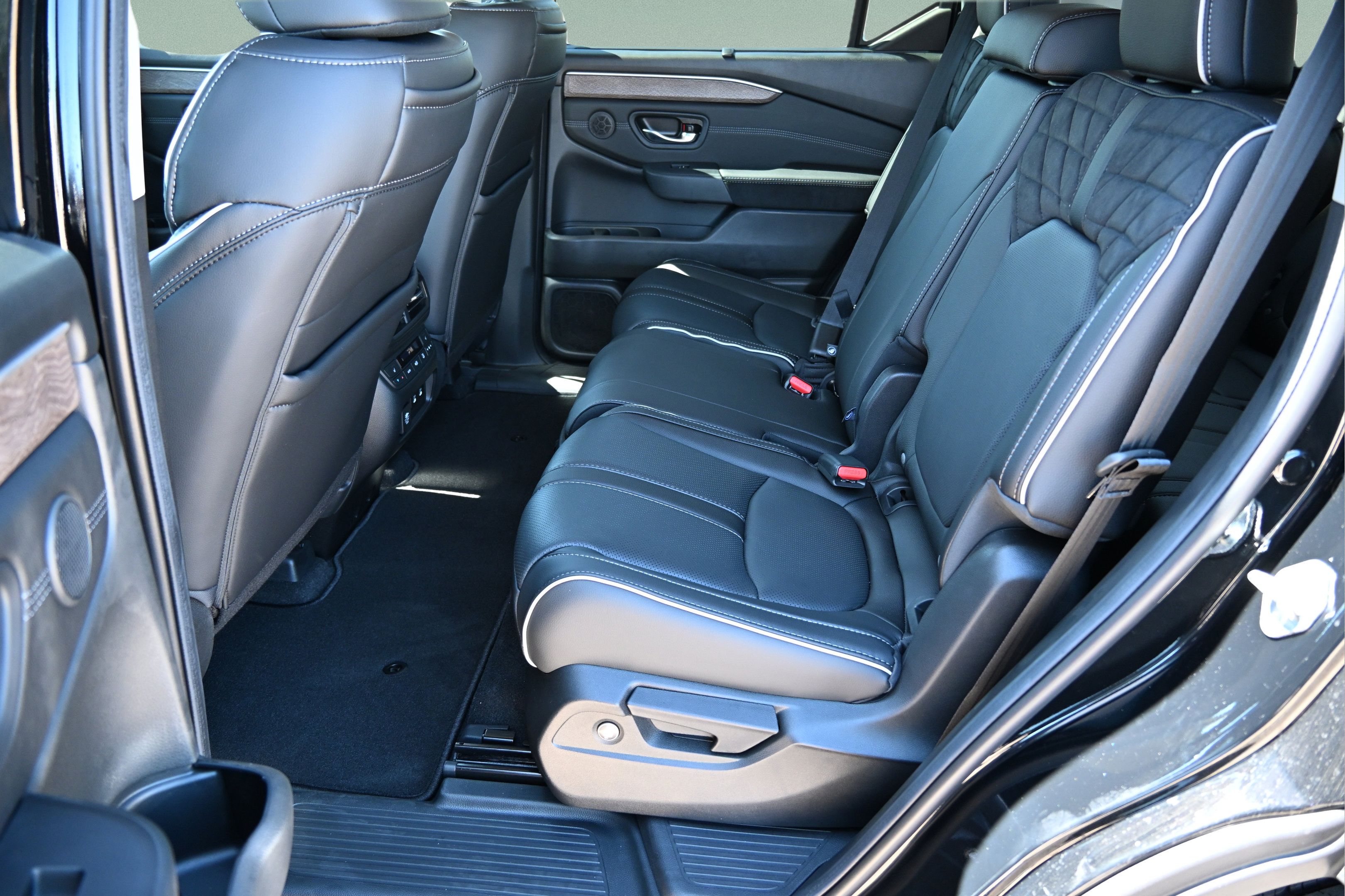 New 2026 Honda Pilot Elite image 16