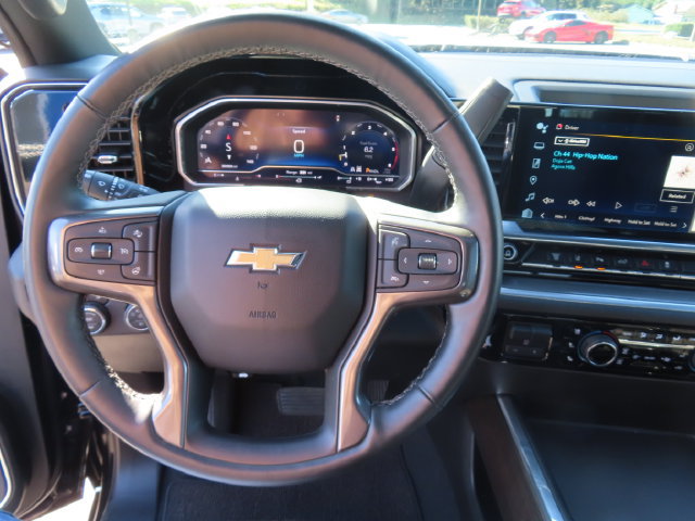 Used 2025 Chevrolet Silverado 2500 High Country AWD/4WD image 17