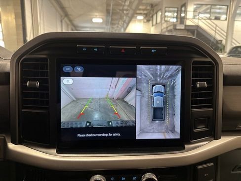 Used 2023 Ford F150 Lightning XLT image 33