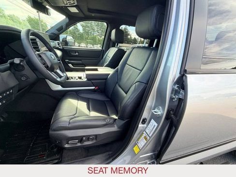 Used 2024 Toyota Tundra Platinum AWD/4WD image 16