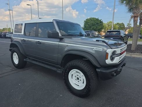 Used 2023 Ford Bronco Heritage Edition AWD/4WD image 1