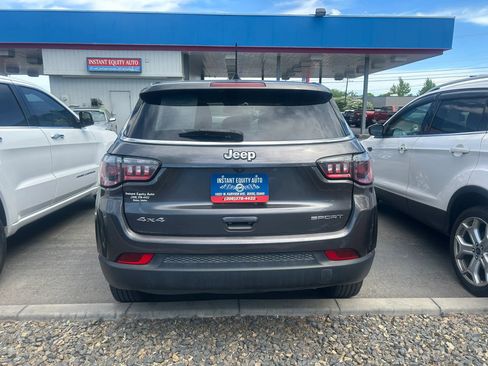 Used 2022 Jeep Compass Sport AWD/4WD image 7