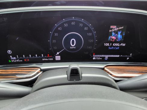 Certified 2024 Cadillac Escalade Premium Luxury w/ Performance Package image 15