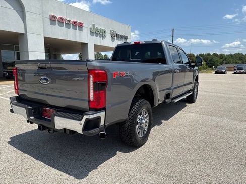 Used 2024 Ford F250 Lariat w/ FX4 Off-Road Package AWD/4WD image 5