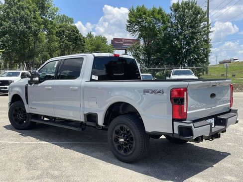 New 2026 Ford F250 Lariat w/ Black Appearance Package AWD/4WD image 5