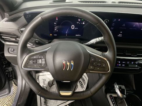 Used 2024 Buick Envista Avenir image 14