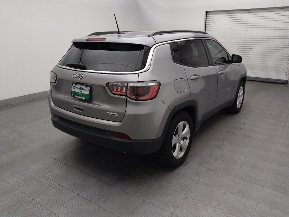 Used 2019 Jeep Compass Latitude w/ Popular Equipment Group FWD image 9