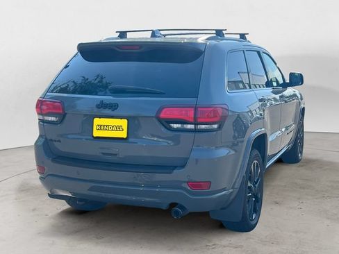 Used 2019 Jeep Grand Cherokee Altitude AWD/4WD image 5