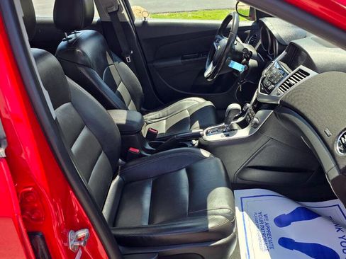 Used 2015 Chevrolet Cruze LT FWD image 14