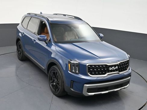 Used 2023 Kia Telluride EX X-Line image 19